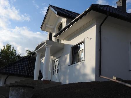 Trwałość sztukaterii elewacyjnej