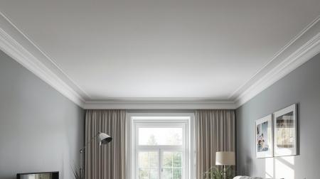 Obróbka połączeń listew przysufitkowych