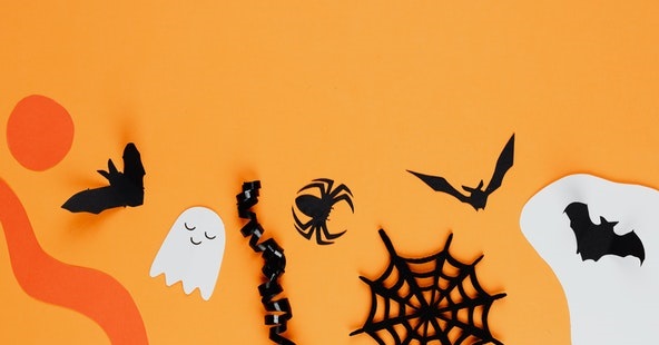 Dekoracje z papieru na Halloween